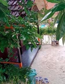 Deluxe Room (2 Adults + 1 Child)