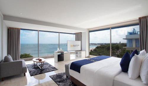 Deluxe Sea View Double Room with Free One-time 2 Bottles of Beer or Afternoon Tea