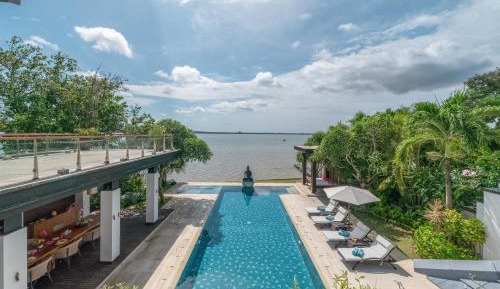 Villa with Sea View