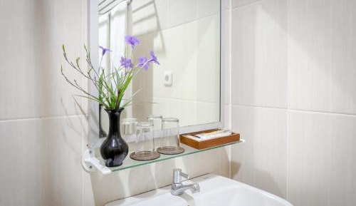 Cottage - Twin Room with Pool Access