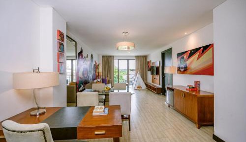 Family Suite with Traditional Kids Games and Wellness Activity