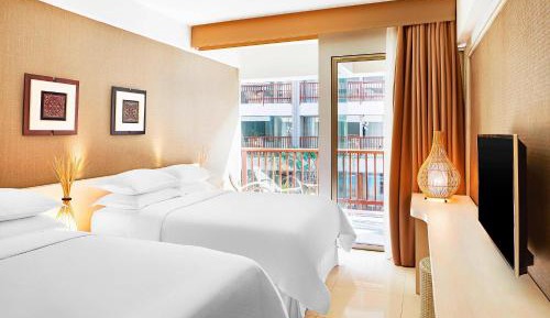 Deluxe Twin Room with Pool View and Free Kids Activity
