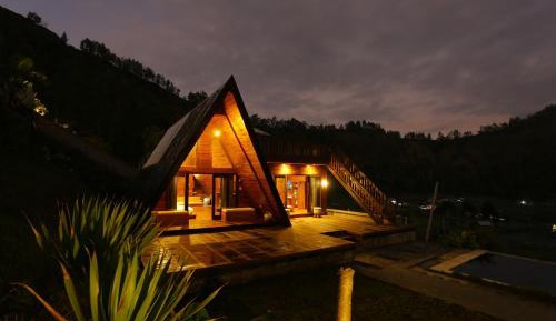 Double Room with Pool View