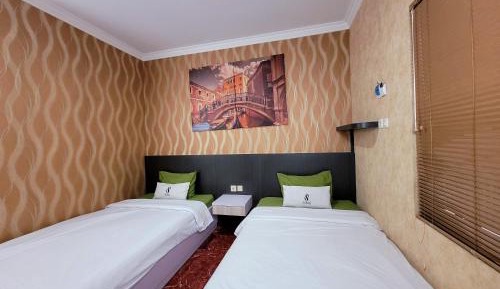Superior Twin Room
