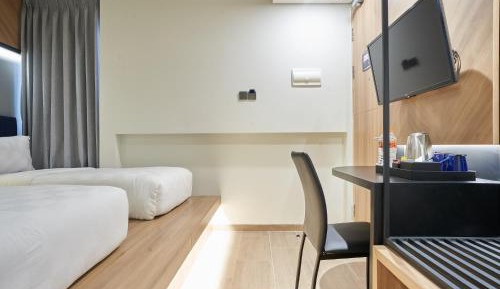 Small Twin Room 