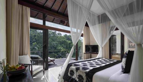 Kayon Valley Pool Villa 