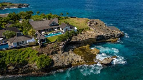 3BR Luxury Villa | Ocean View, Concierge, Chef on Request
