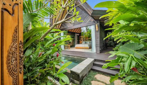 Jabu with Plunge Pool, Daily Floating Breakfast and Afternoon Tea