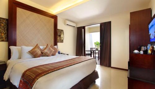 Premier Queen Room