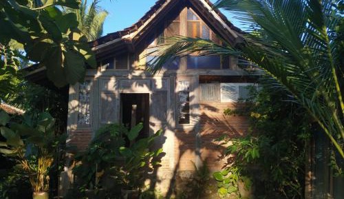 Deluxe Double Room (2 Adults + 1 Child)