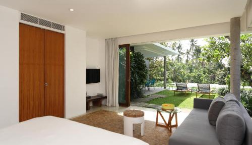 Free Upgrade from Terrace Pool Villa to Valley Pool Villa for Minimum Two Nights Stay