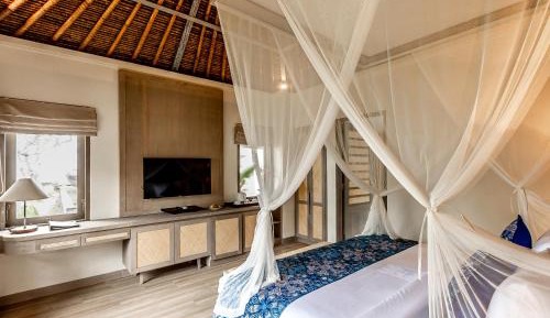 Premier Garden with Lunch and Shuttle Denpasar - Candidasa - Denpasar