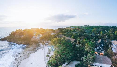 Four Bedroom Villa Beach Front