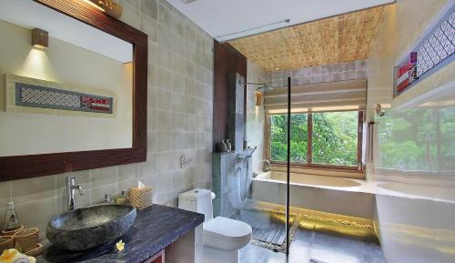 Suite River View with Free Benefit