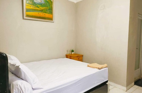 Serang Hotel | EXPRESS O 91277 Atiq Homestay Syariah