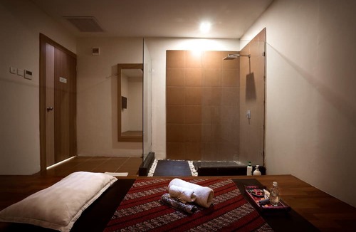 Central Yogyakarta Hotel | Cavinton Hotel Malioboro Yogyakarta by Tritama Hospitality