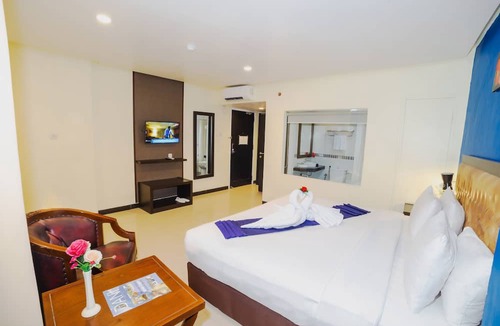 Waena Hotel | Parkside Star Hotel Waena