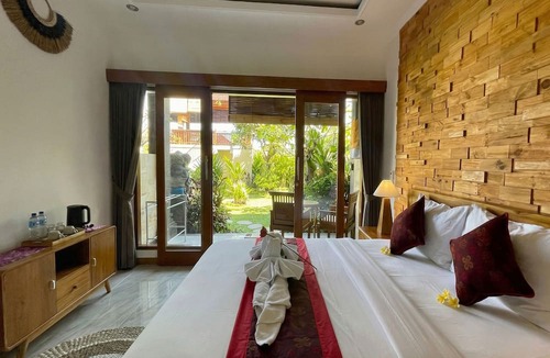 Kemenuh Hotel | Sari Murni