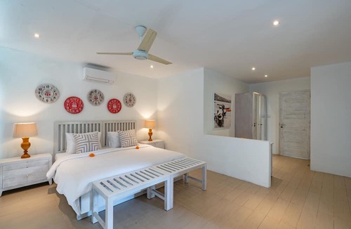 Mushroom Bay Villa | Casa Del Mar