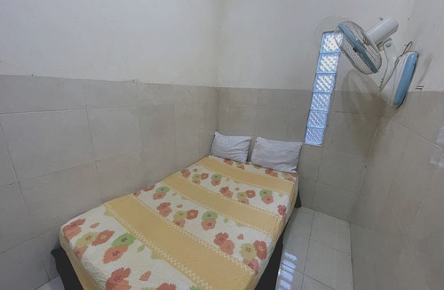 Gresik Hotel | Hotel O Karman's Sari Homestay Syariah