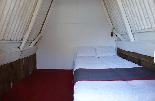 Kajarharjo Hotel | Collection O 93000 Karona Berg Homestay & Cafe