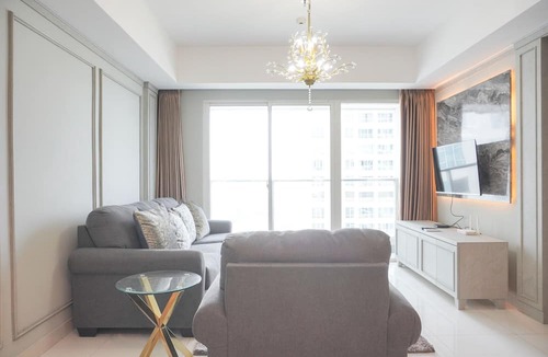 Kelapa Gading Timur Apartment | Warm And Elegant 2Br At The Kensington Royal Suites Apartment
