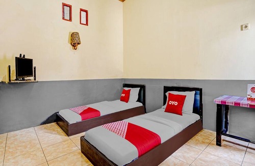 Sangkanurip Hotel | OYO 90405 Penginapan Sasti KuninganNearTaman Cirendang