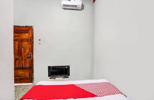 Siwalankerto Hotel | Hotel O Griyo Sonia