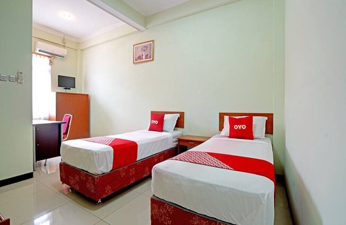 Bandung Hotel | OYO 90836 Bartu Guesthouse
