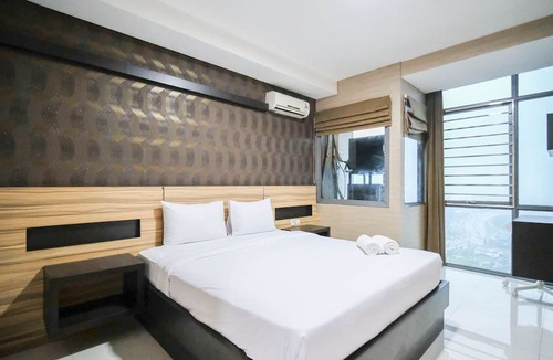 Waru Apartment | Homey And Cozy Living 2Br Apartment At Aryaduta Residence Surabaya