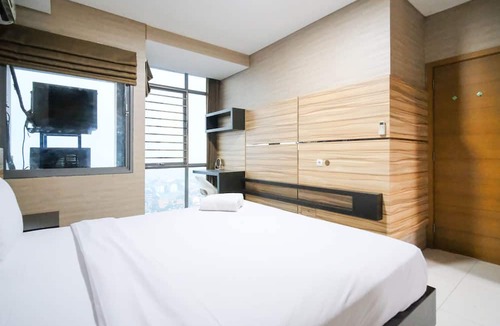 Waru Apartment | Homey And Cozy Living 2Br Apartment At Aryaduta Residence Surabaya