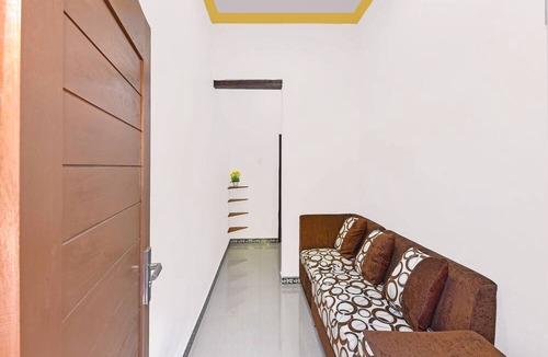 Gilimanuk Hotel | OYO 91192 Homestay Antara