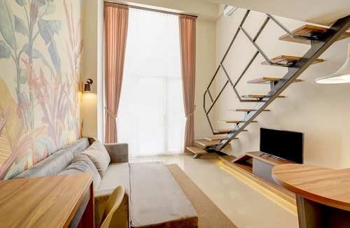 Waru Hotel | Collection O 30 Amega Crown Sub