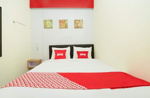 Gubeng Hotel | Flagship 3688 Pot Art