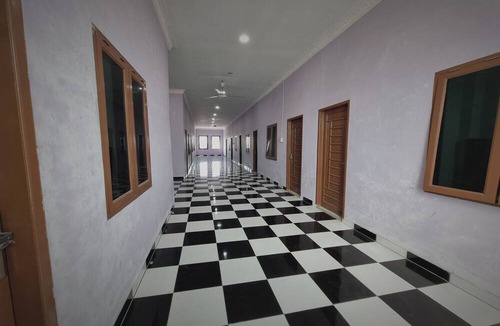 Medan Hotel | EXPRESS O 91979 Penginapan Tondong Ta
