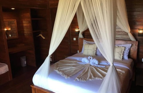 Mushroom Bay Villa | Sunset Hill Lembongan