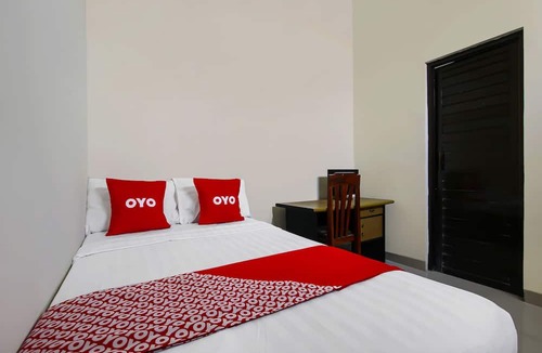 Pekalongan Hotel | Hotel O Wahidin Guesthouse