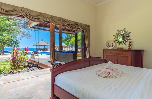 Bukti Villa | Villa Bukti Paradise