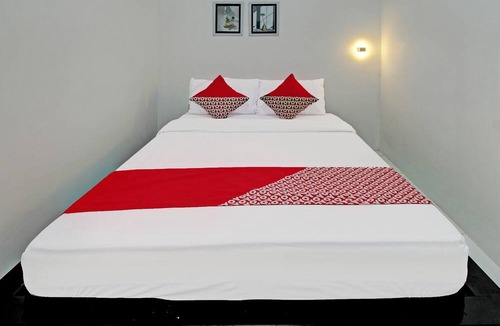 Tulungagung Hotel | Hotel O Sirih Gading Family Guest House