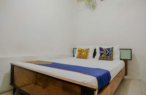 Blitar Hotel | OYO Life 2417 Melati Residence