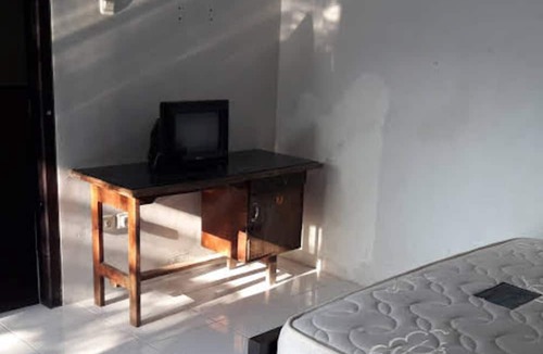 Tuban Sub-District House | OYO Life 92647 Edelweis Homestay
