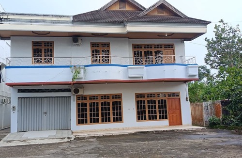 Pangkajene Hotel | Hotel O Wisma Deli Syariah Near RSUD Nene Mallomo Sidenreng Rappang