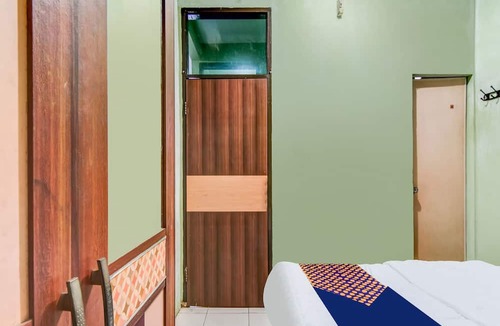 Pekanbaru Hotel | Hotel O Nayla Homestay Syariah Near Koro Koro Panam, Karaoke, Pool, & Cafe