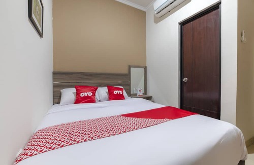 Karawang Hotel | OYO Life 3248 Vision Residence Karawang
