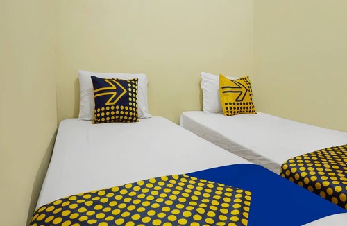 Kediri Hotel | OYO Life 92394 Namimart Syariah 2