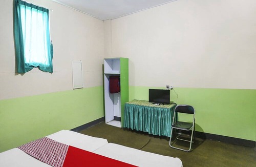 Tenggarong Hotel | OYO 90825 Hotel Lizha 2