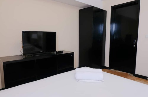 Braga Apartment | Homey 3Br Apartment At Braga City Walk
