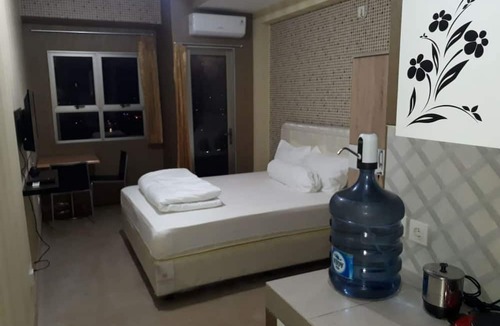 Cibaduyut Hotel | EXPRESS O 91863 Mekarwangi M-square Apartment By Santosa Property