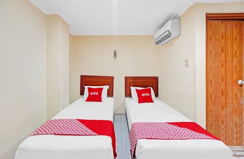 Ampel Hotel | OYO Life 90380 Andalus Hotel Syariah