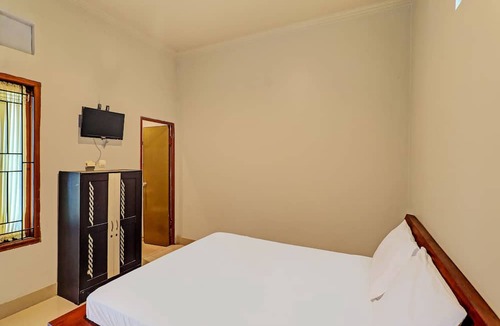 Keramas Hotel | OYO 92203 Tata Guest House